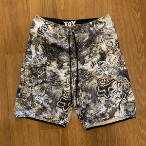 White and black fox shorts